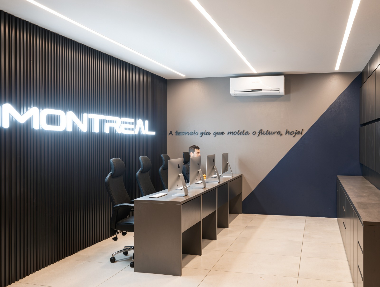 Escritório moderno da empresa Montreal